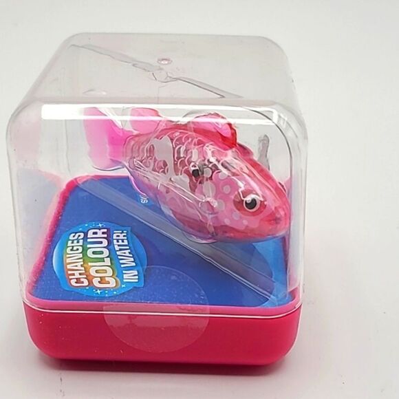 Zuru Pink Robo Fish, Color Changing, Water Activated Swim in 5 Directions,NWOT - Picture 4 of 6